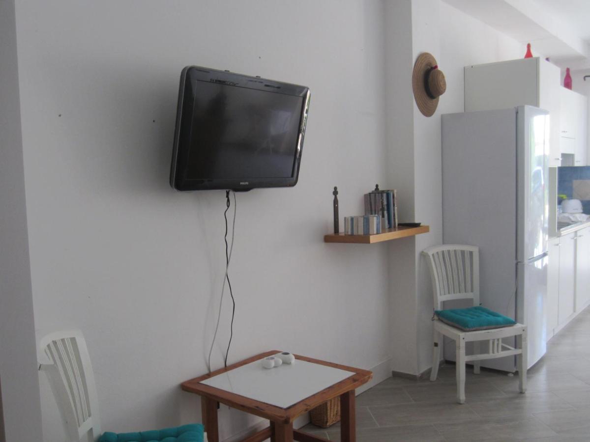 Monolocale San Pantaleo Apartment Luaran gambar