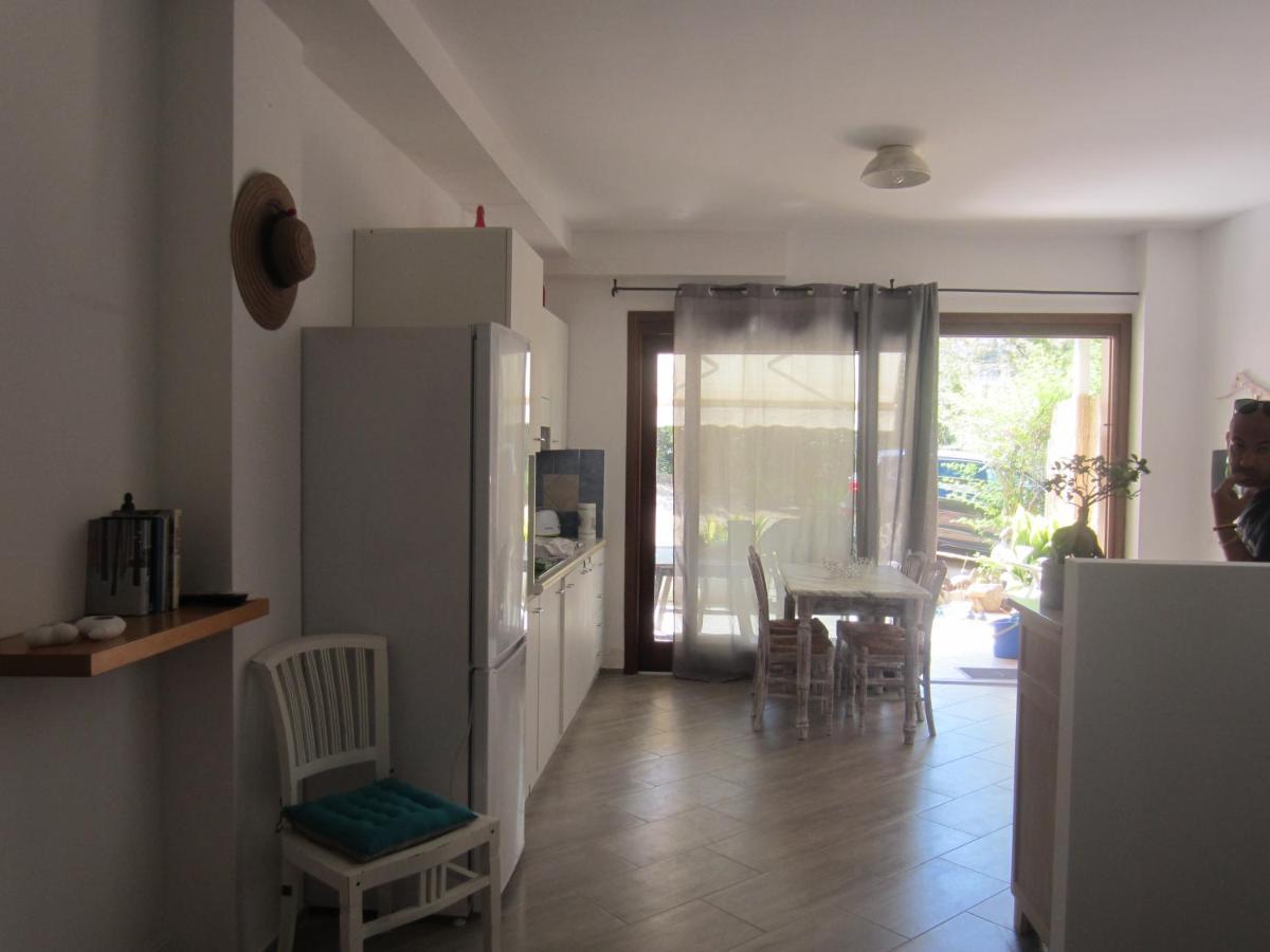 Monolocale San Pantaleo Apartment Luaran gambar